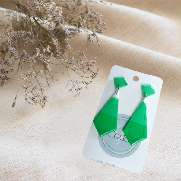 RI4 - Boucles d'oreilles "géométrique" vertes et blanches