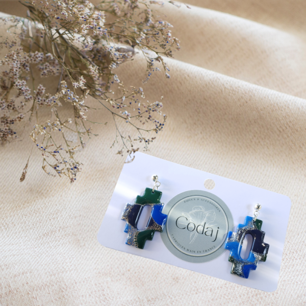 NE13 - Boucles d'oreilles vertes-bleues-violettes et argentées