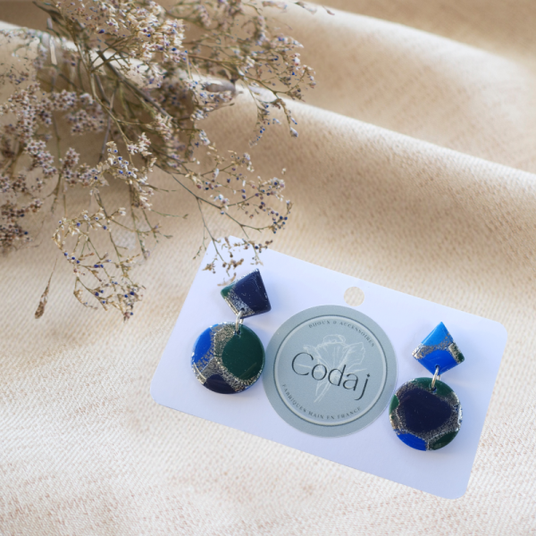 NE16 - Boucles d'oreilles vertes-bleues-violettes et argentées