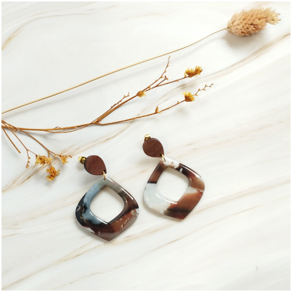 ARG11 - Boucles d'oreilles Argile - Grand losange écaille