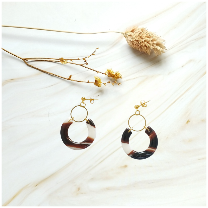 ARG10 - Boucles d'oreilles Argile - C effet écaille